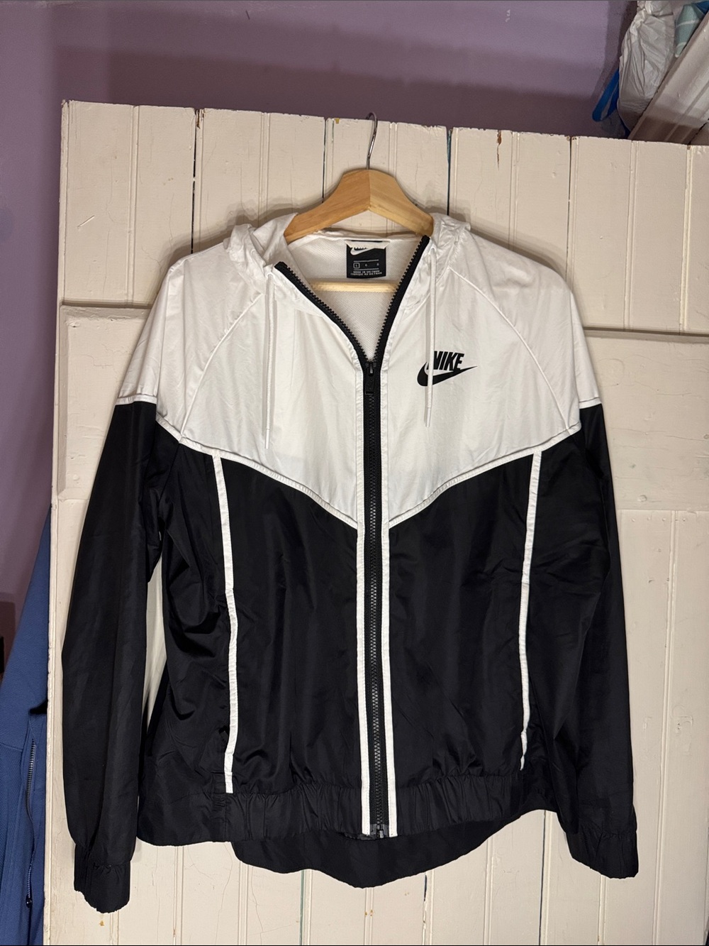 Women’s Nike Windbreaker